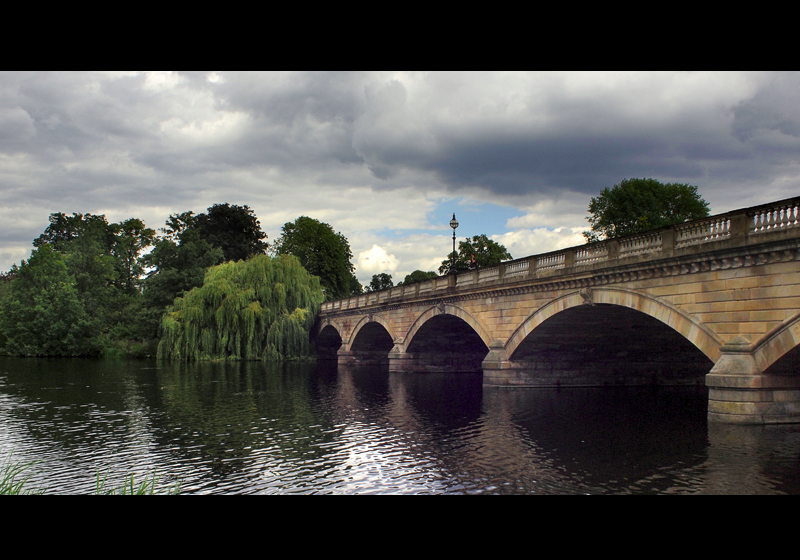 Hyde Park Bridge